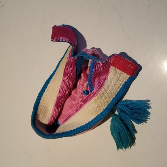 Merkley Headgear Canada Ski Hat Beanie Cap Toque Pink Women's Aztec Adjustable - Picture 2 of 6